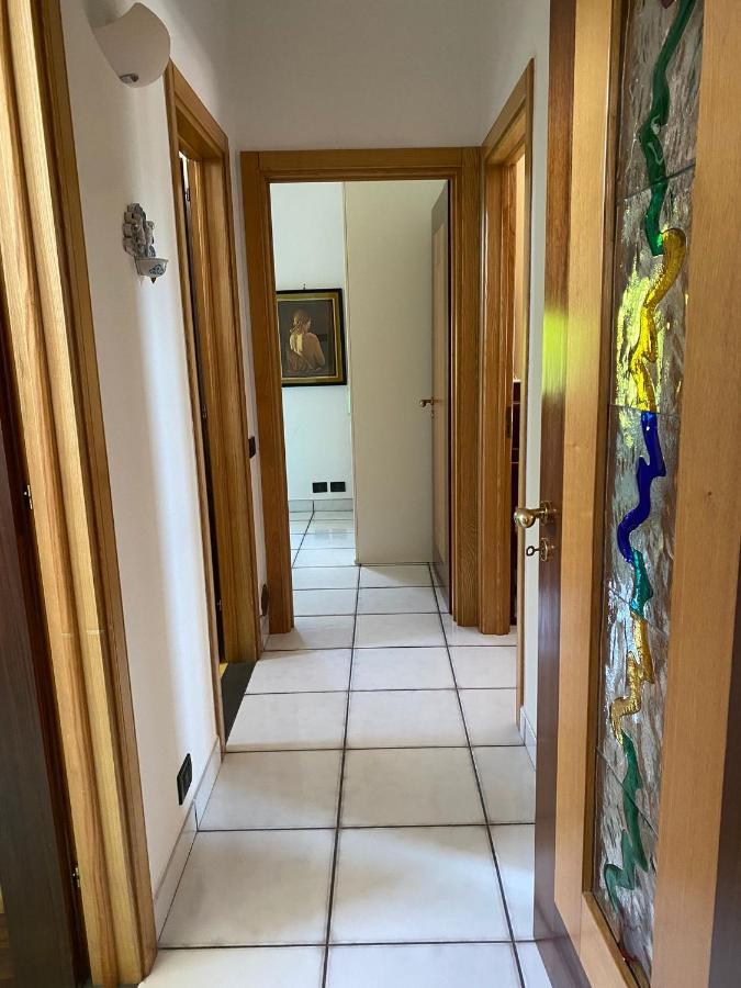 Casa Della Regina Apartment Аджерола Екстериор снимка