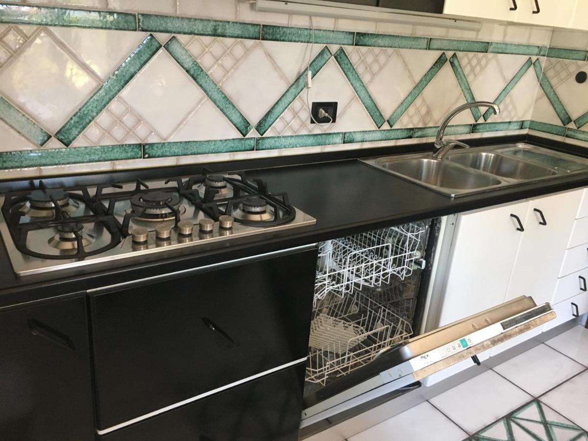 Casa Della Regina Apartment Аджерола Екстериор снимка