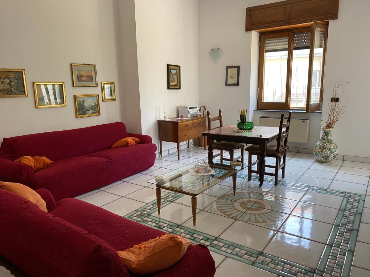 Casa Della Regina Apartment Аджерола Екстериор снимка